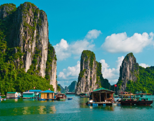 FLOATING FISHING VILLAGE